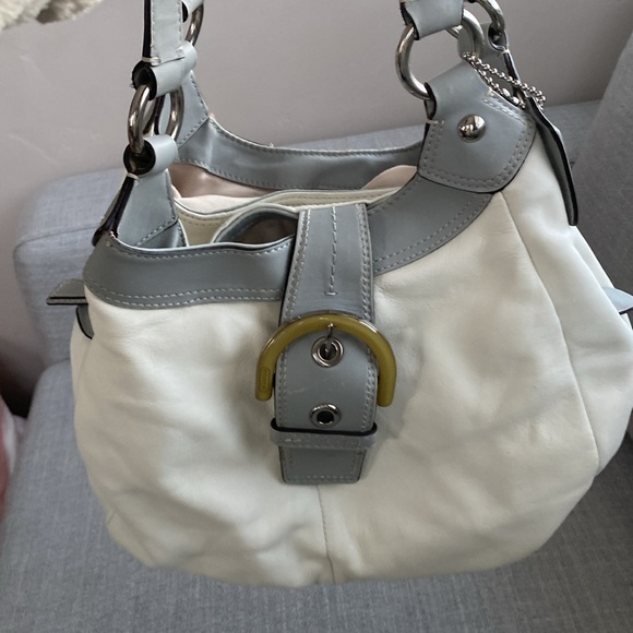 Bundle of two Coach mini white bag And brown mini Wallet - Picture 2 of 16